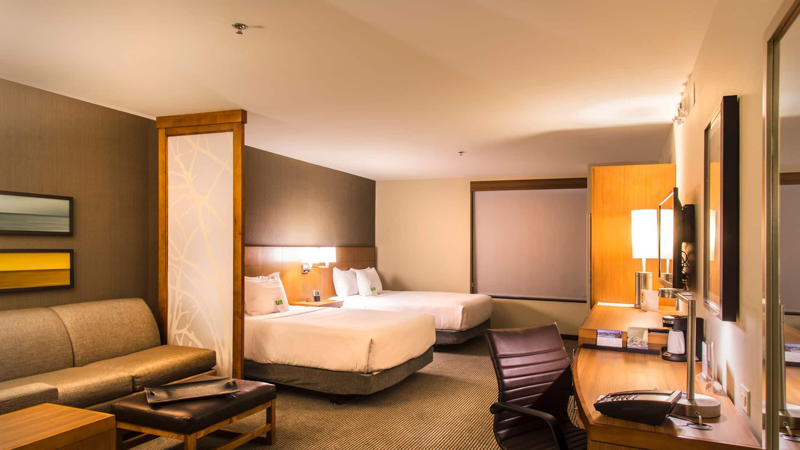 Hyatt Place Hotel 3*